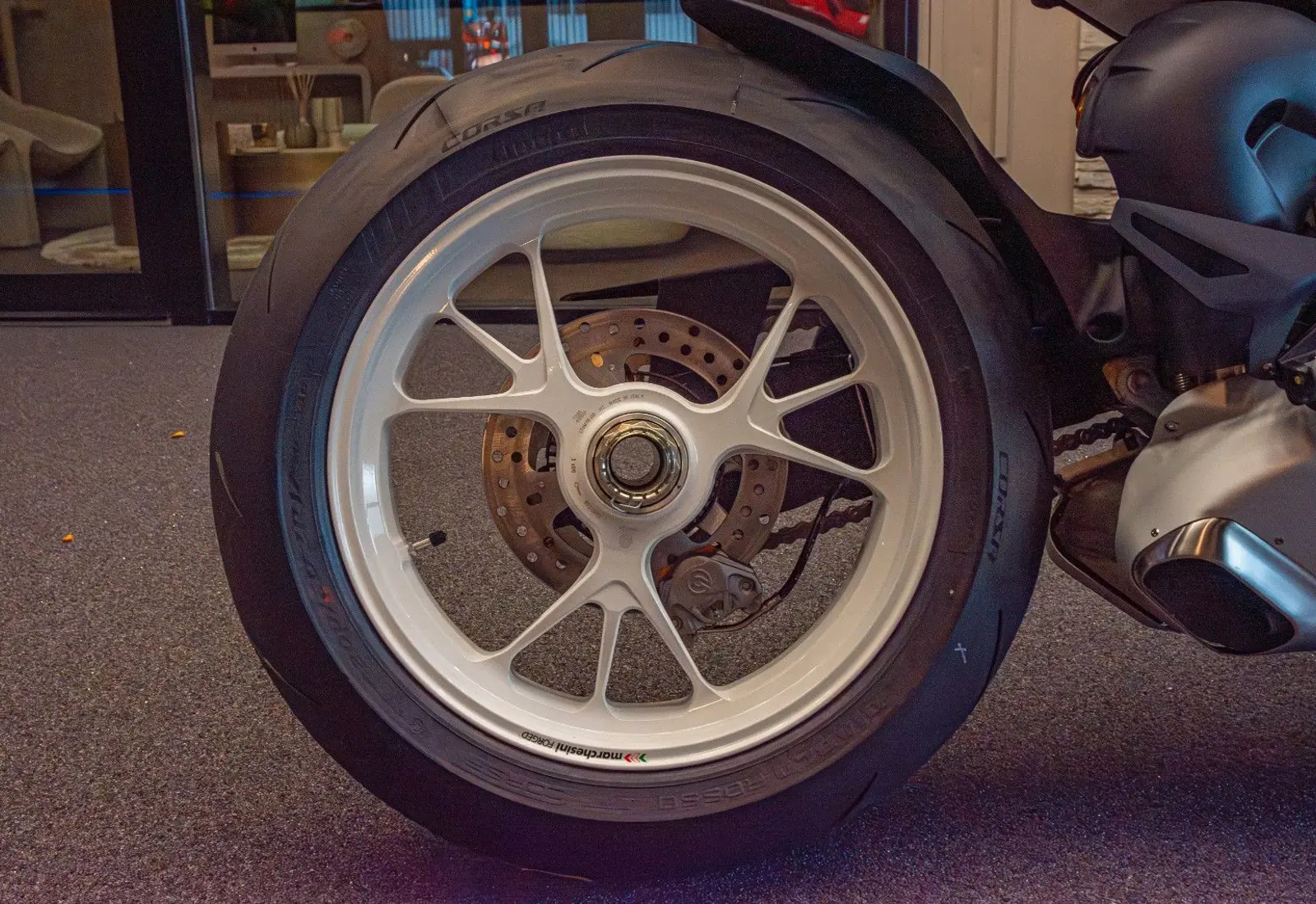 Ducati Streetfighter V4 Supreme. * 1 OF 250 LIMITED ED - 102803