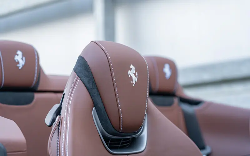 Ferrari Roma Spider * SPECIAL COLOR * VENT * VOLL * LP €345.000 - 144375