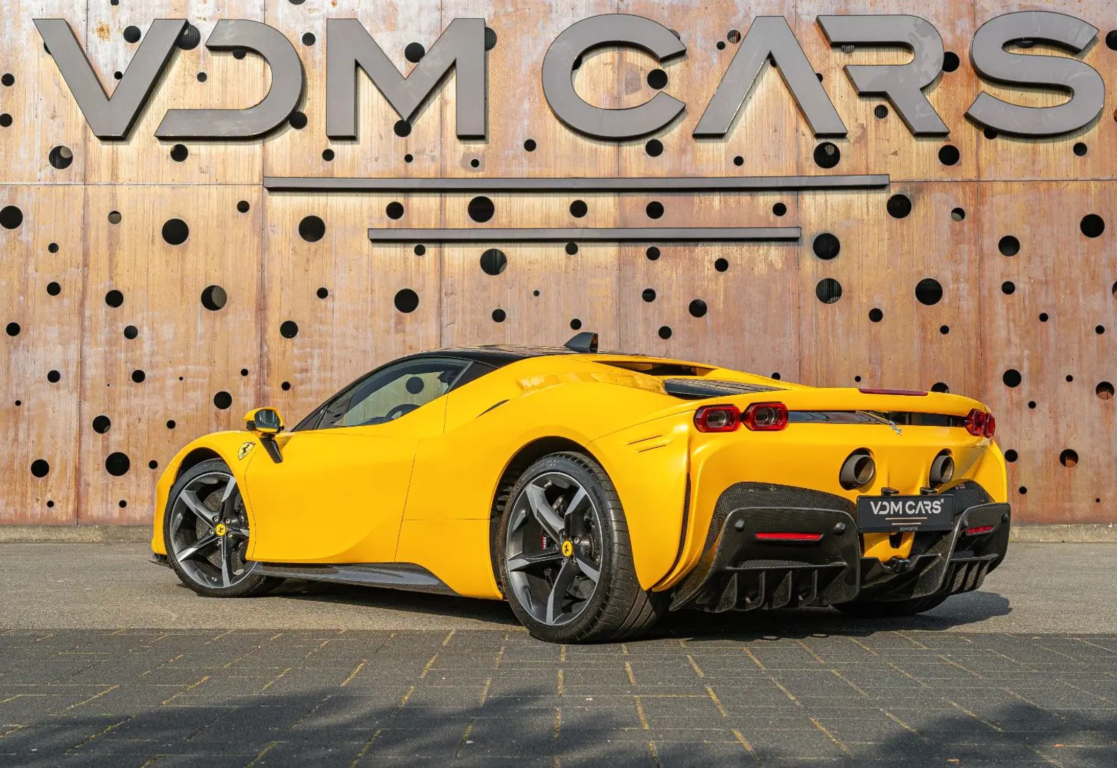 Ferrari SF90 Stradale * WARRANTY * GIALLOTRIPLO * CARBON * TAILO - 138920