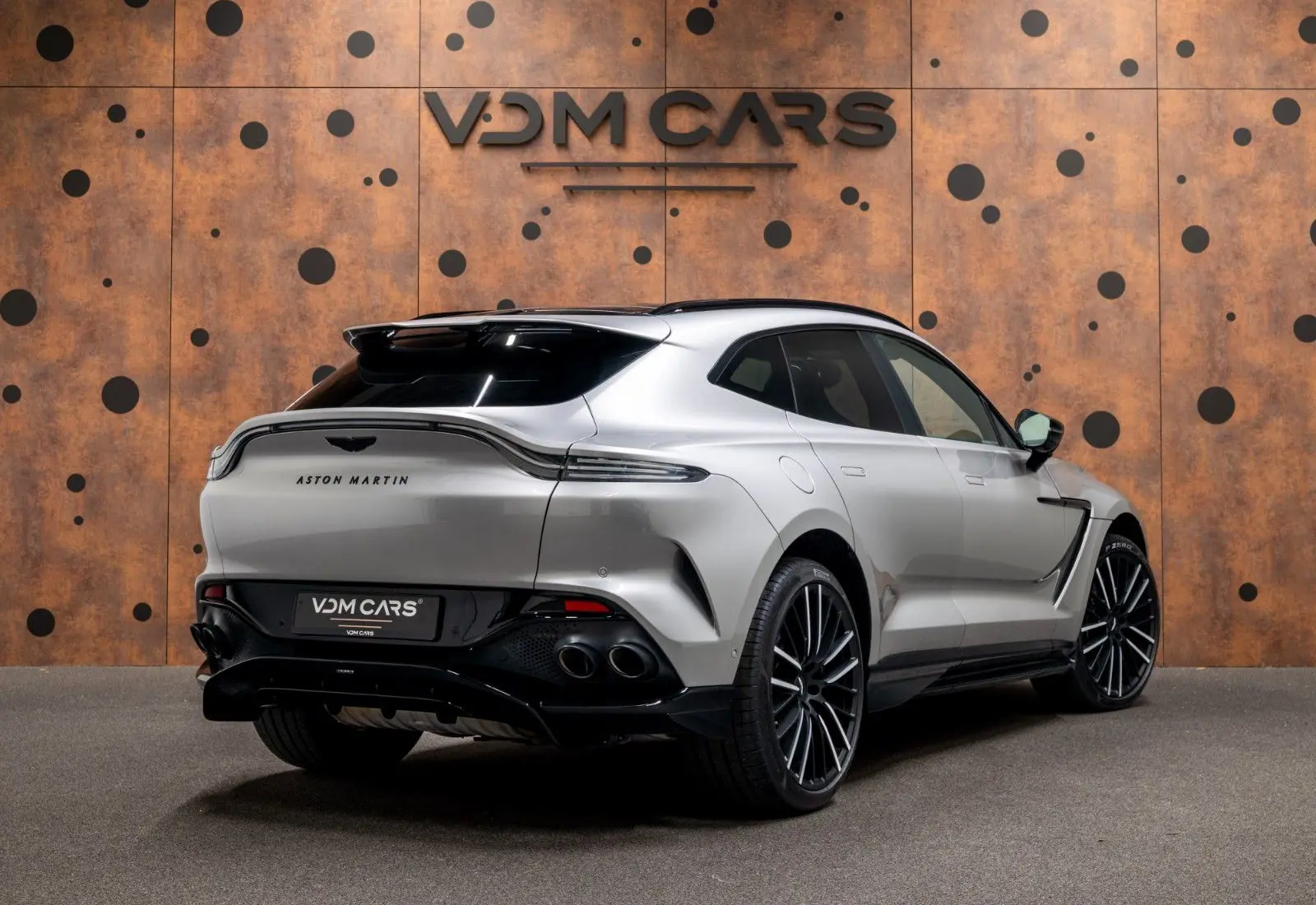 Aston Martin DBX 4.0 V8 707 * FACELIFT * ACC * 360 *  - 149953