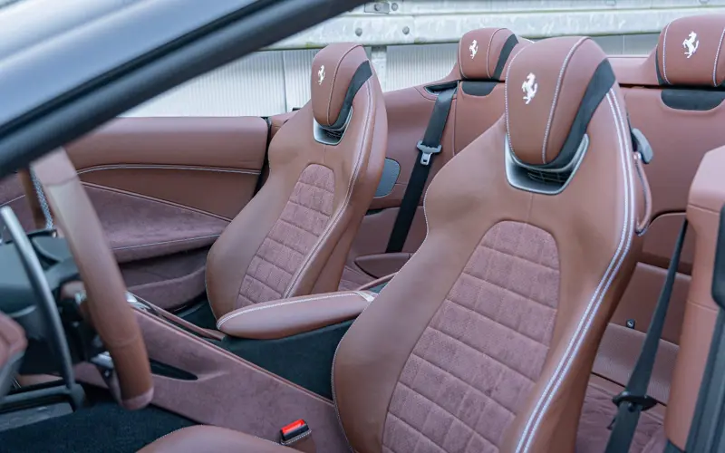 Ferrari Roma Spider * SPECIAL COLOR * VENT * VOLL * LP €345.000 - 144360