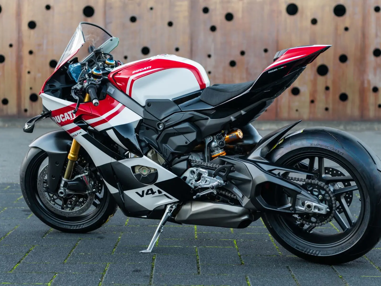 Ducati Panigale V4 Tricolore * LIMITED * 1 OF 1000 * CORSE *  - 124064