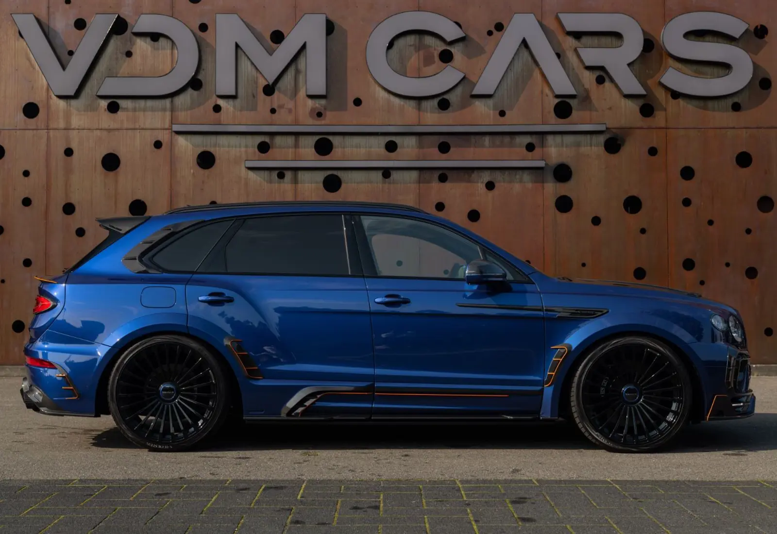 Bentley Bentayga V8 MANSORY * CARBON * CERAMIC BRAKES *  - 117777