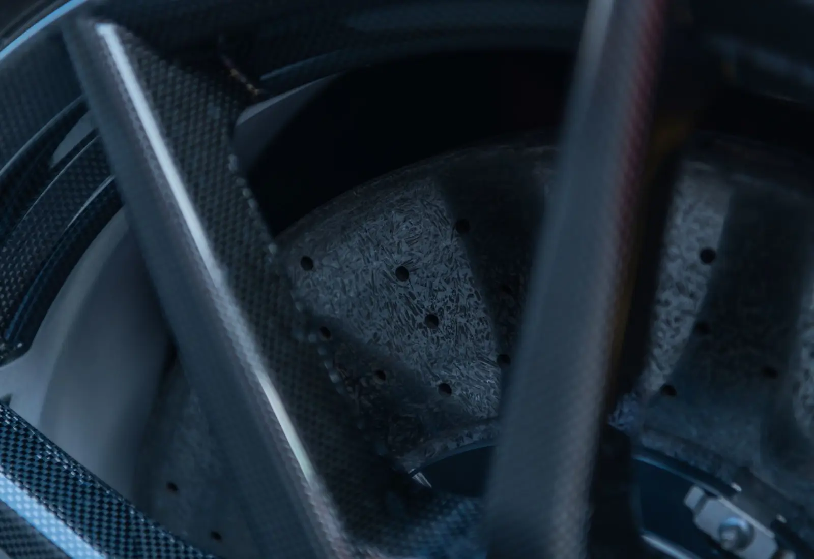 Ferrari 296 GTB * 1.HAND * CARBON * CARBON FELGEN * LIFT *  - 134425