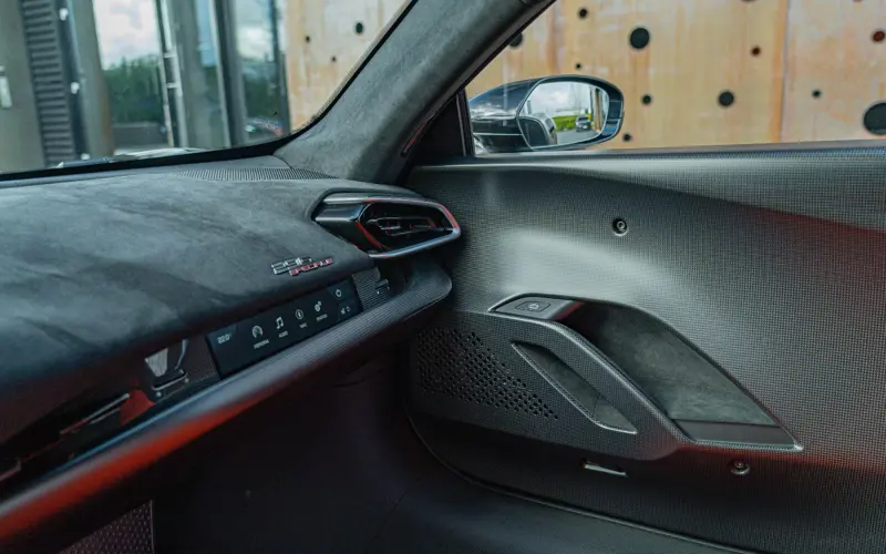 Ferrari 296 Speciale * STOCK * FULL CARBON * RACING LIV * LIFT *  - 136116