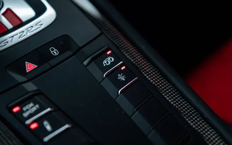 Porsche 911 GT2 RS * WEISSACH * 1.HAND * NUR 732KM * CLUBSPORT - 123856