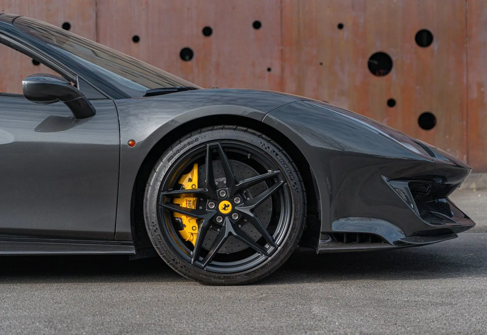 Ferrari 488 Pista Spider * CARBON 12X * 635KM * NEW SERVICE *  - 132797