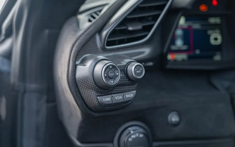 Ferrari 488 Pista Spider * CARBON 12X * 635KM * NEW SERVICE *  - 132807