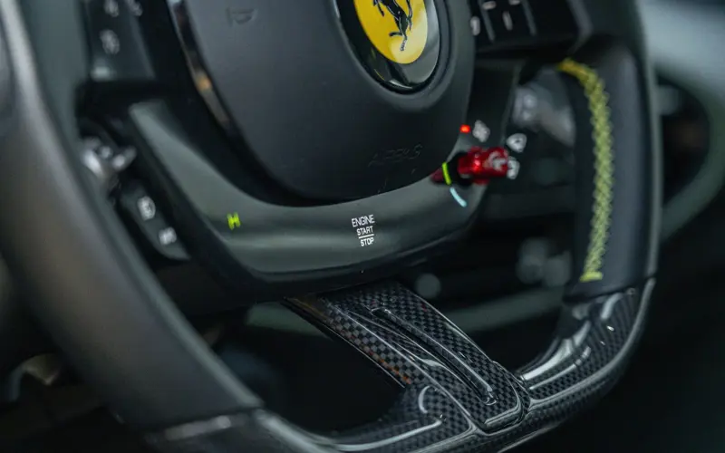 Ferrari SF90 Stradale * WARRANTY * GIALLOTRIPLO * CARBON * TAILO - 138936