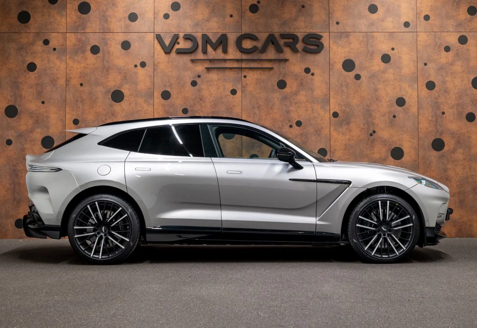 Aston Martin DBX 4.0 V8 707 * FACELIFT * ACC * 360 *  - 149954
