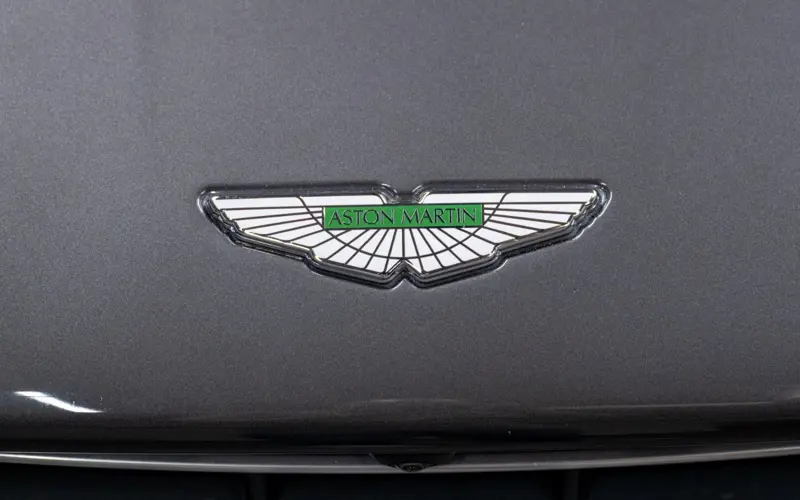 Aston Martin DB11 4.0 V8 * 9.564 km * INSPEKTION NEU * B&amp;O * 360 *  - 165689