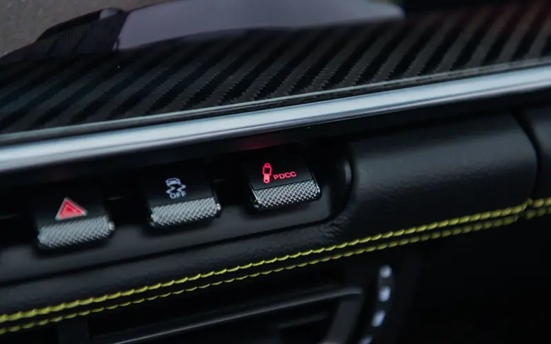 Porsche 911 BRABUS ROCKET R * 1 OF 25 * 900HP * CARBON * LIFT *  - 134989