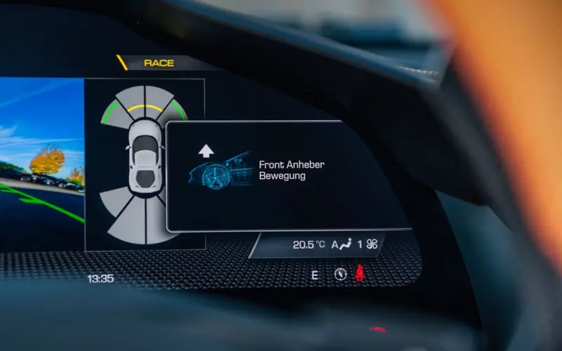 Ferrari 296 GTB * 1.HAND * CARBON * CARBON FELGEN * LIFT *  - 134438