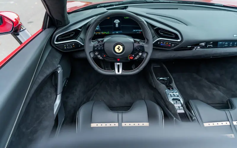 Ferrari 296 GTS * 1.HAND * ACC * CARPLAY * AFS * CONNECT * DAYTONA *  - 119179