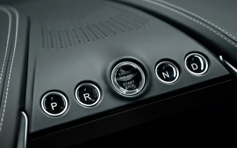 Aston Martin DBX 707 * Carbon * Sitzbelüftung * ACC * 360 * DesignPack - 151034