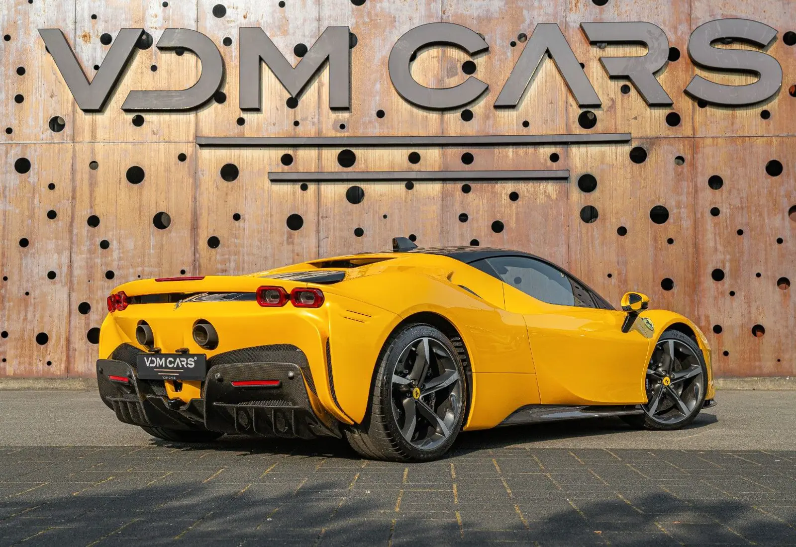Ferrari SF90 Stradale * WARRANTY * GIALLOTRIPLO * CARBON * TAILO - 138922