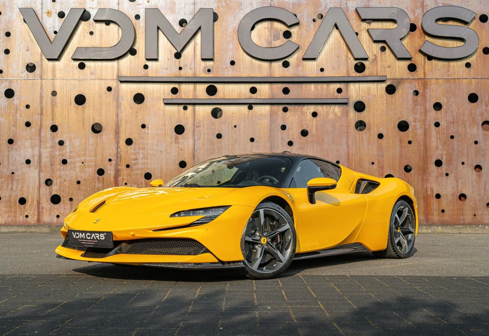 Ferrari SF90 Stradale * WARRANTY * GIALLOTRIPLO * CARBON * TAILO - 138917