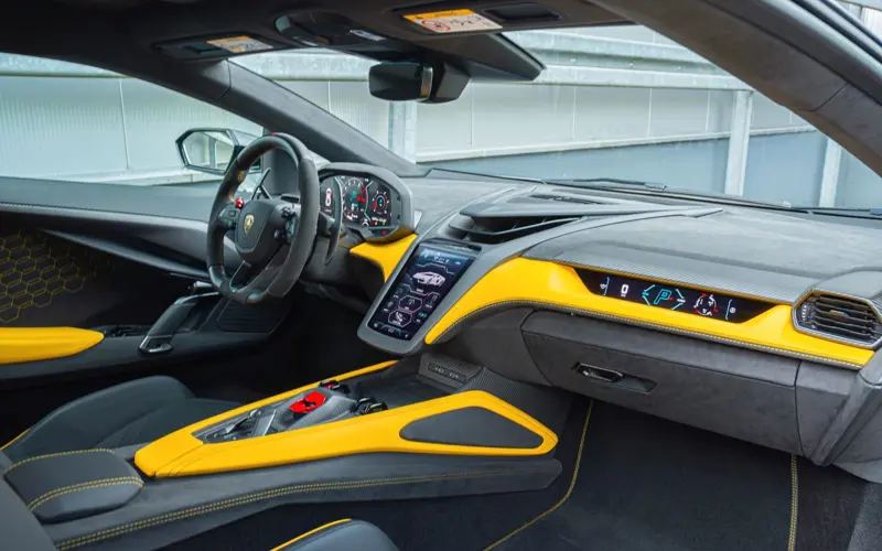 Lamborghini Revuelto 6.5 V12 * NEW CAR * AVAILABLE * BI COLOR - 114637