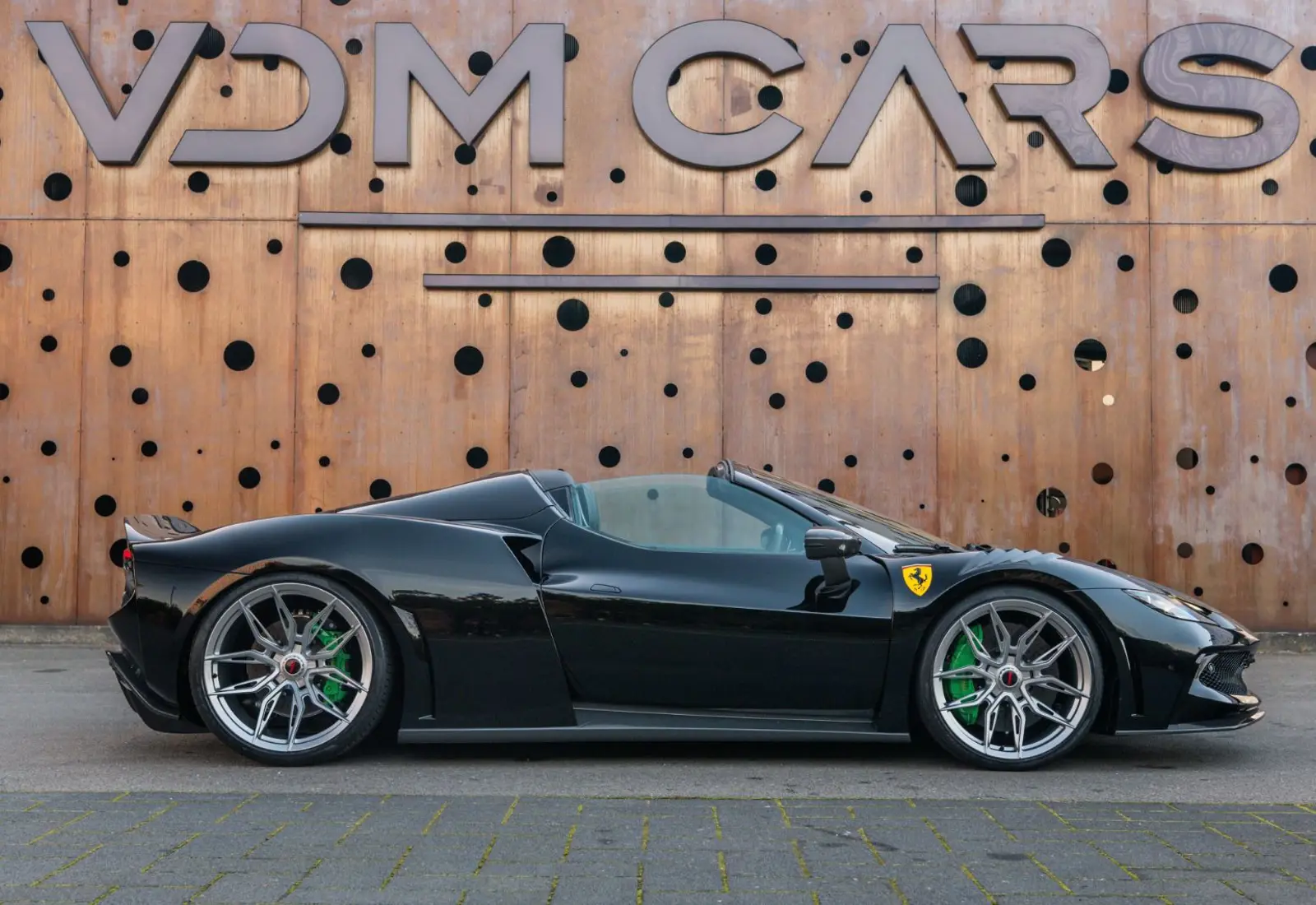 Ferrari 296 GTS N-LARGO * 1 OF 15 * FULL CARBON * LIFT * ADAS *  - 124781