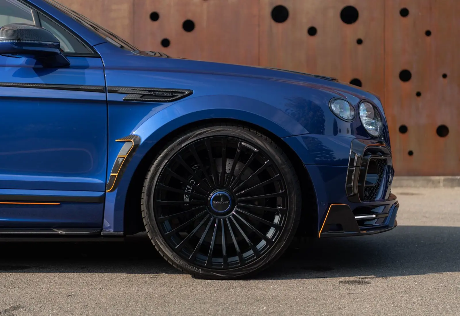 Bentley Bentayga V8 MANSORY * CARBON * CERAMIC BRAKES *  - 117778