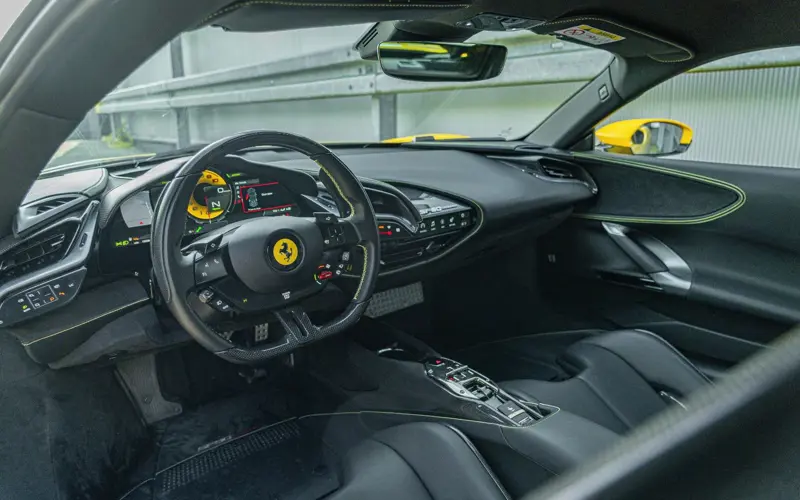 Ferrari SF90 Stradale * WARRANTY * GIALLOTRIPLO * CARBON * TAILO - 138933