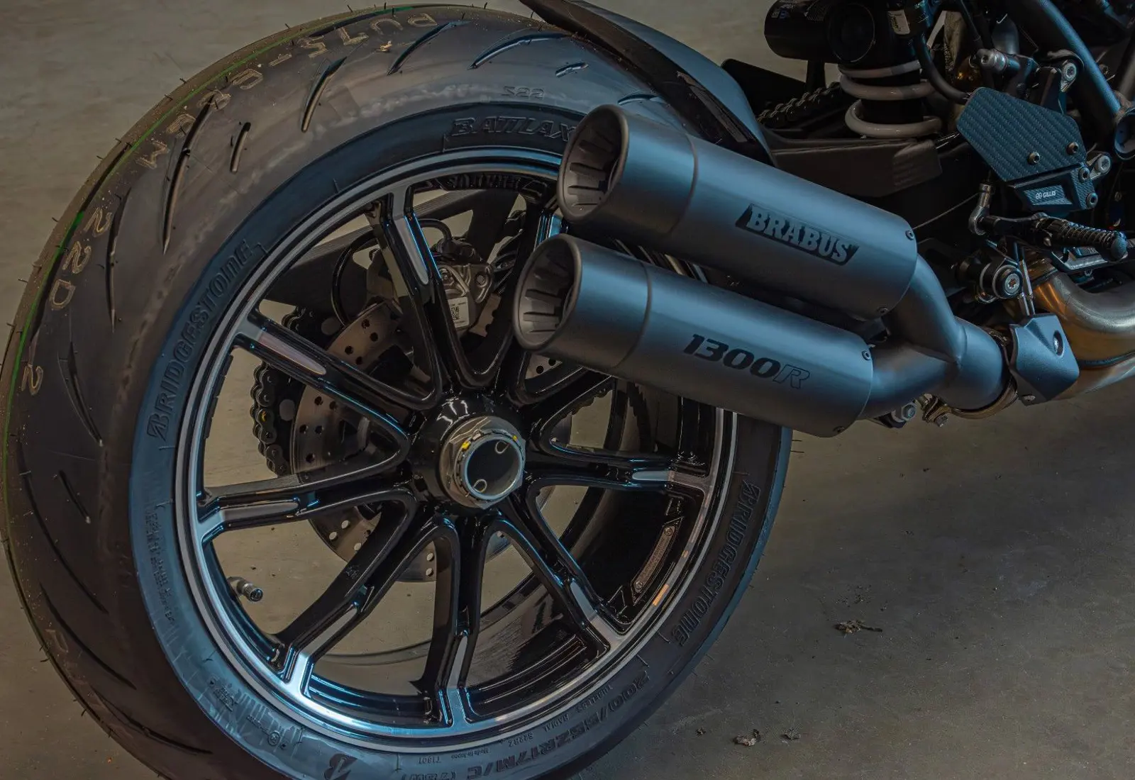 KTM BRABUS 1300R * 1 OF 77 * LIMITED EDITION * NEU *  - 101973