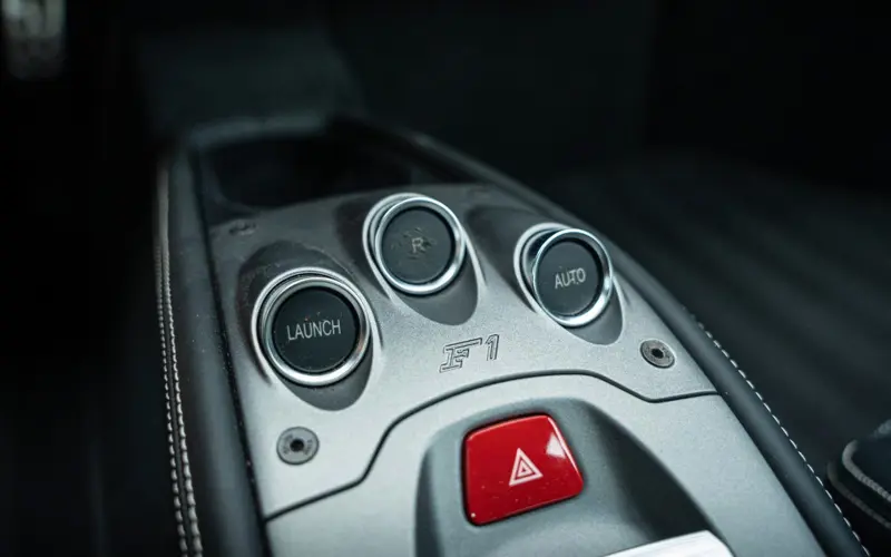 Ferrari 458 Italia * CARBON SEATS * LIFT * AFS * CAMERA * MWST *  - 153600
