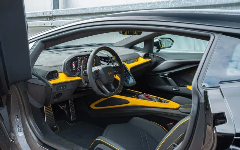 Lamborghini Revuelto 6.5 V12 * NEW CAR * AVAILABLE * BI COLOR - 145306