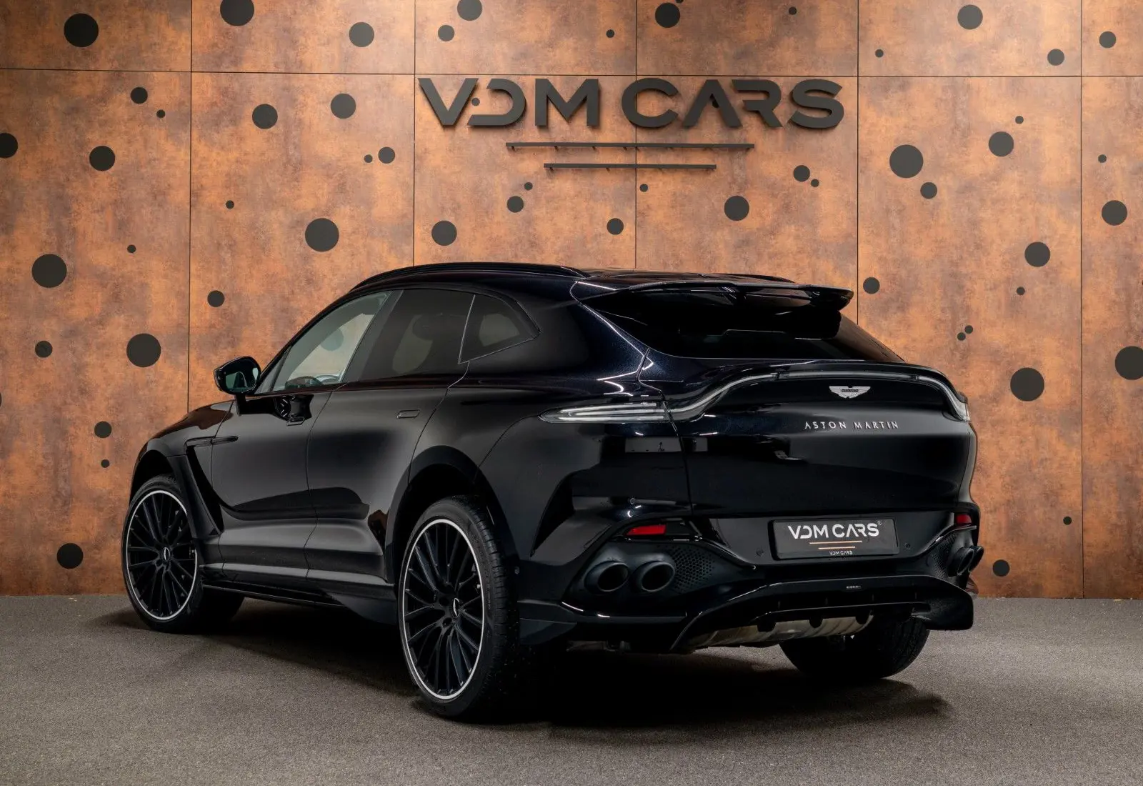 Aston Martin DBX 707 * Carbon * Sitzbelüftung * ACC * 360 * DesignPack - 151017