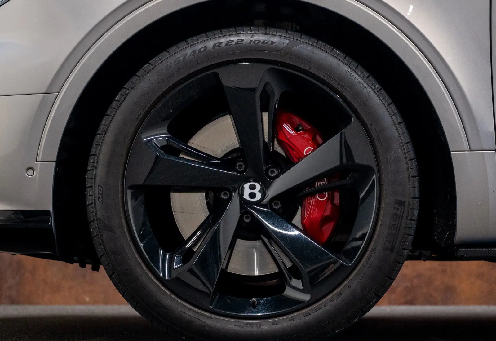 Bentley Bentayga 3.0 Hybrid 4WD * FIRST EDITION * NAIM *  - 135281