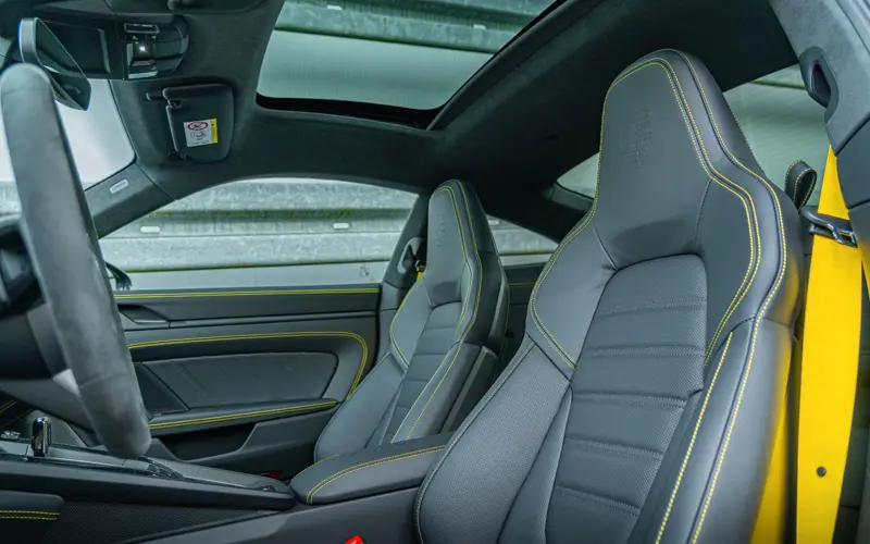 Porsche 911 Turbo S * 992.2 * MY26 * SPORTDES * CARBON EXTERIOR - 146816