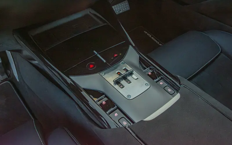 Ferrari Purosangue V12 * FULL CARBON * PANO * LIFT * VENT - 103135