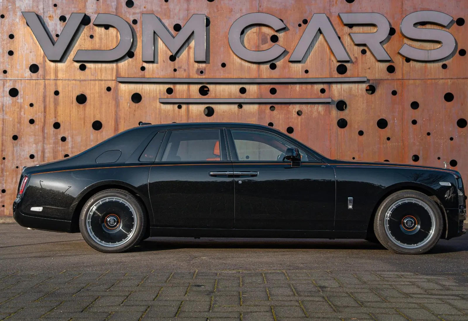 Rolls-Royce Phantom * COC ONLY * PROD.25 * BESPOKE * STARLIGHT * THEA - 136060