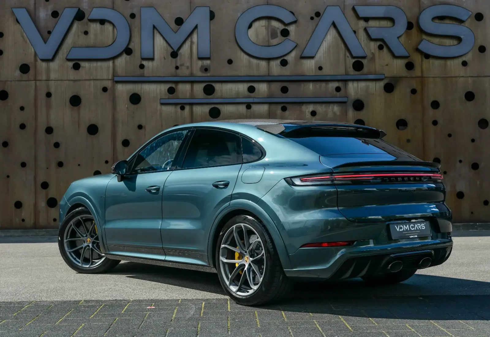 Porsche Cayenne Coupe Turbo E-Hybrid * PTS * GT PACKAGE *  - 115714