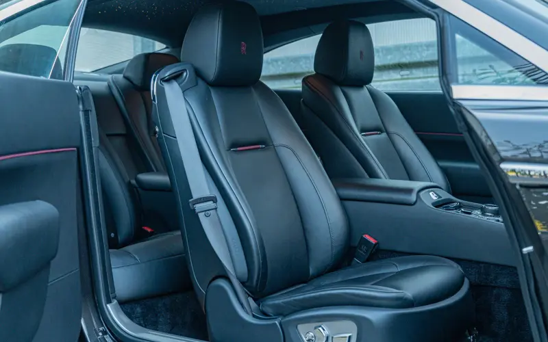 Rolls-Royce Wraith 6.6 V12 * MASSAGE * BESPOKE * DRIVE ASSIST+ *  - 134293