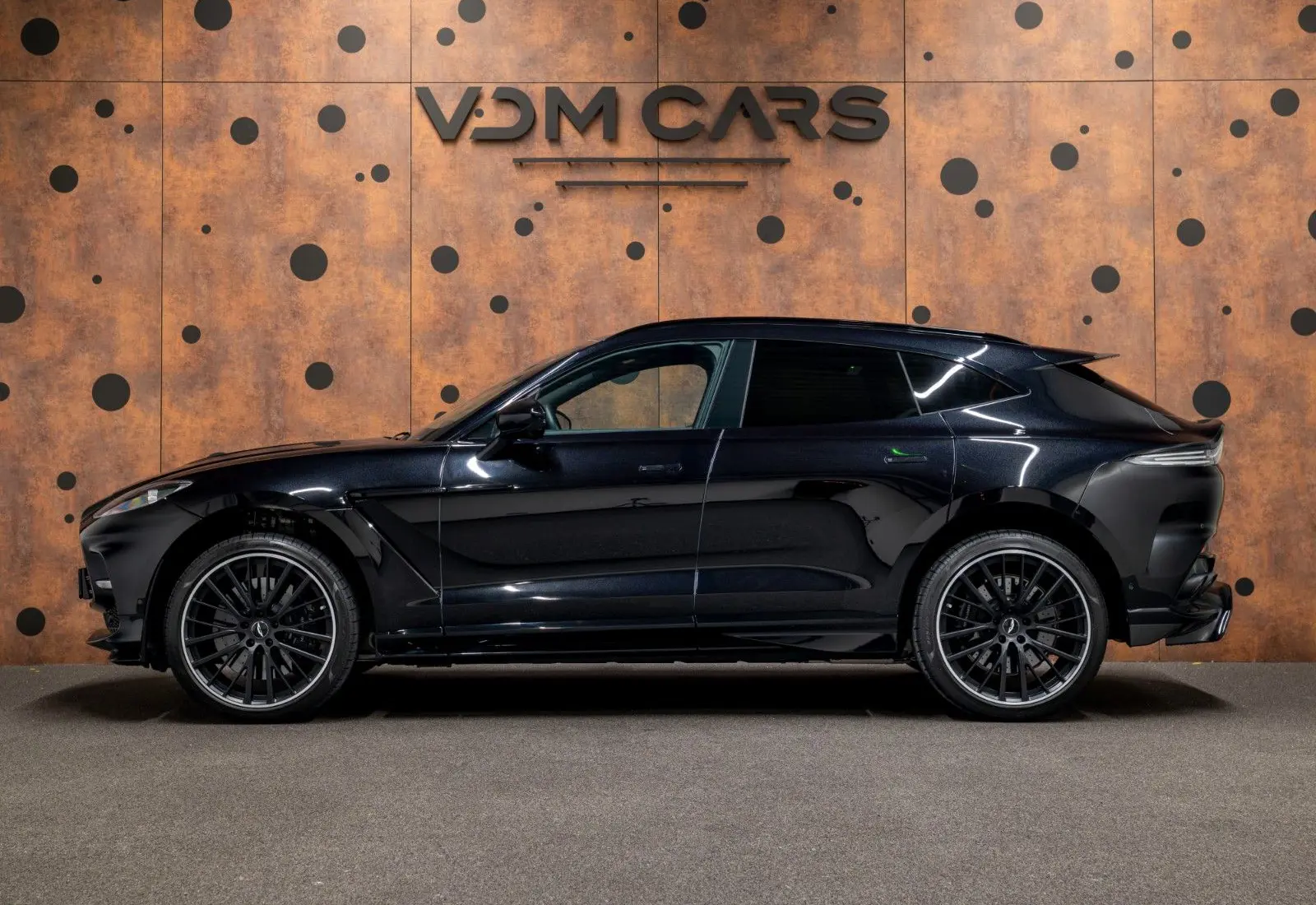 Aston Martin DBX 707 * Carbon * Sitzbelüftung * ACC * 360 * DesignPack - 151016