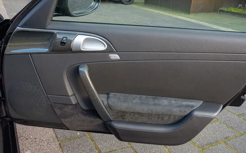 Porsche 911 GT3 RS * ONLY 2.300KM! * PCCB * PASM * CLUBSPORT *  - 126868