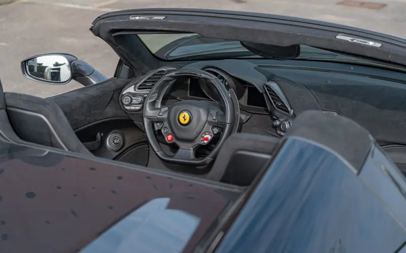 Ferrari 488 Pista Spider * CARBON 12X * 635KM * NEW SERVICE *  - 132811