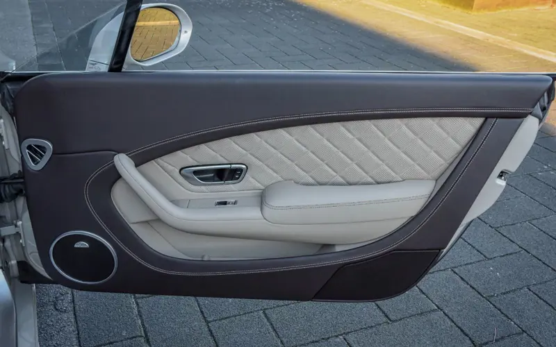 Bentley Continental GTC V8 S * 1. OWNER * MULLINER * MASSAGE *  - 103258