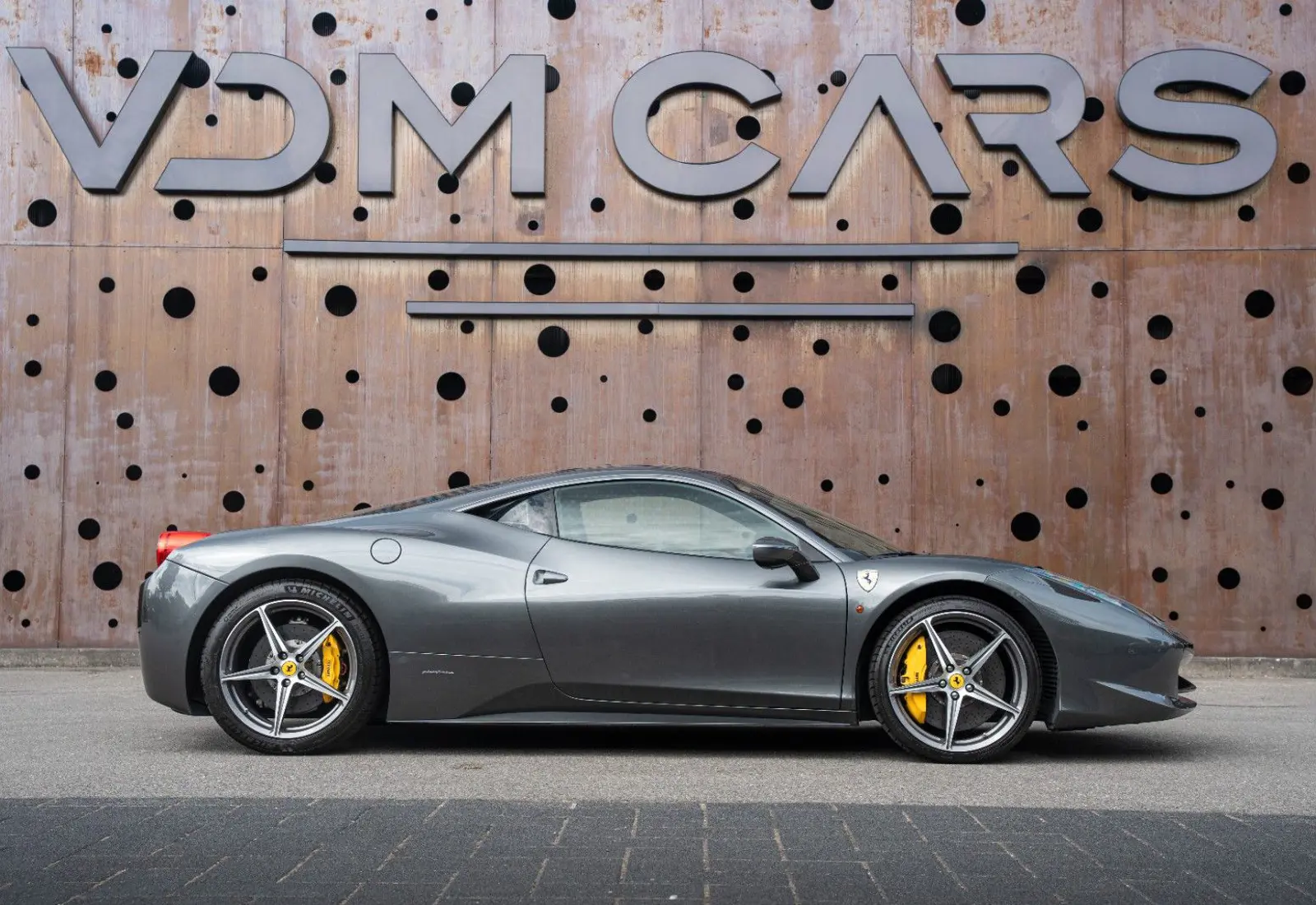 Ferrari 458 Italia * CARBON SEATS * LIFT * AFS * CAMERA * MWST *  - 153581
