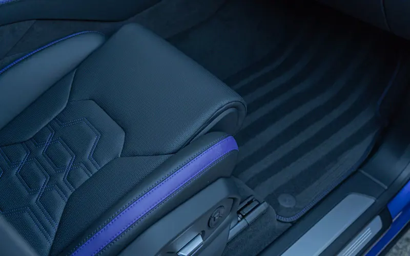 Lamborghini Urus SE * AD PERSONAM * VIOLA HONGKONG * MASSAGE * VOLL - 135963