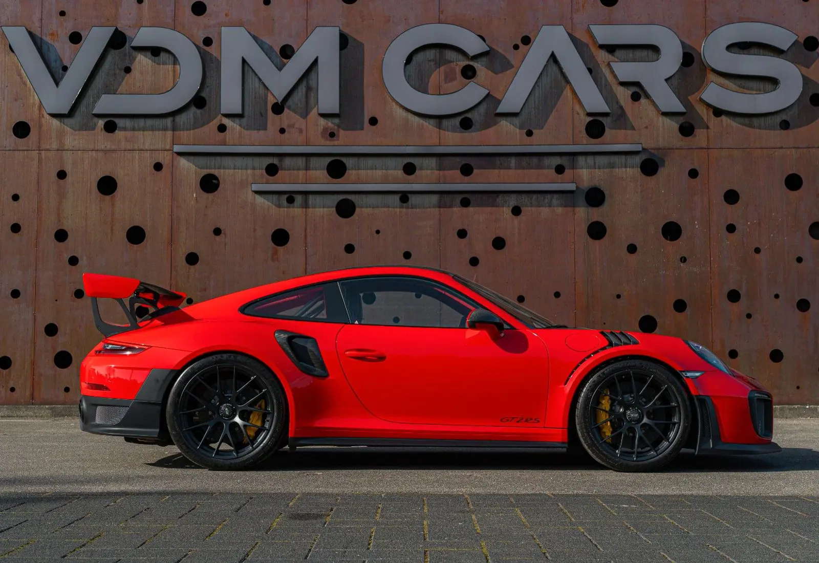 Porsche 911 GT2 RS * WEISSACH * 1.HAND * NUR 732KM * CLUBSPORT - 135724