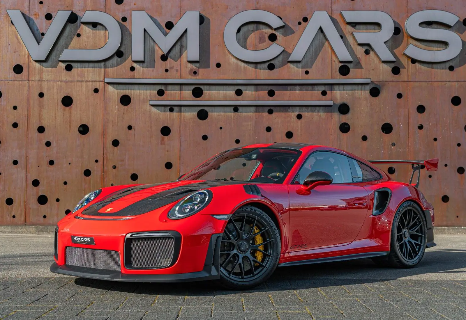 Porsche 911 GT2 RS * WEISSACH * 1.HAND * NUR 732KM * CLUBSPORT - 135717
