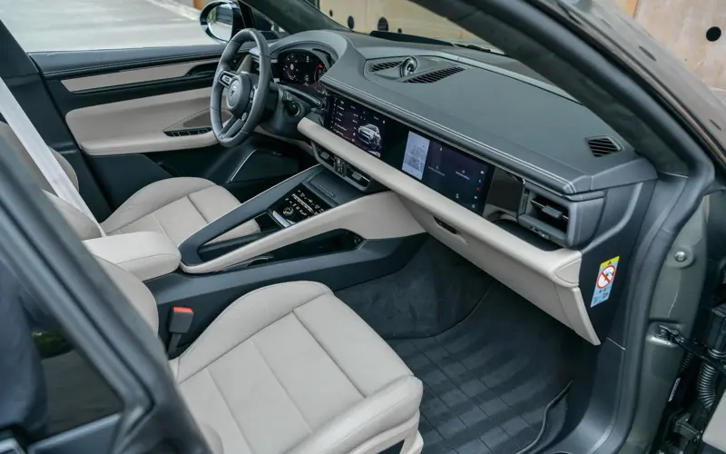 Porsche Macan Turbo Electric * INNO * P.DISPLAY * H.LENK * PANO - 115084