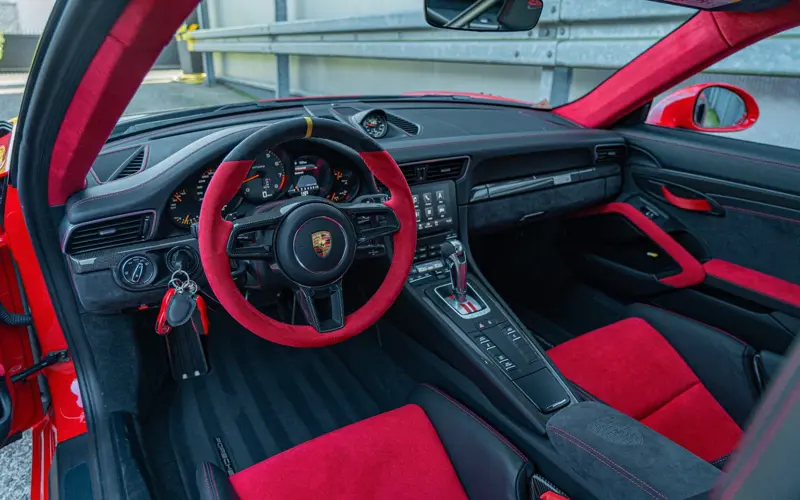 Porsche 911 GT2 RS * WEISSACH * 1.HAND * NUR 732KM * CLUBSPORT - 135733