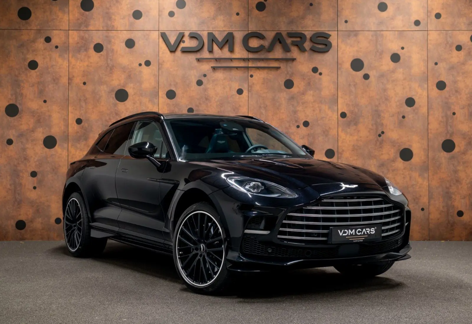 Aston Martin DBX 707 * Carbon * Sitzbelüftung * ACC * 360 * DesignPack - 151021
