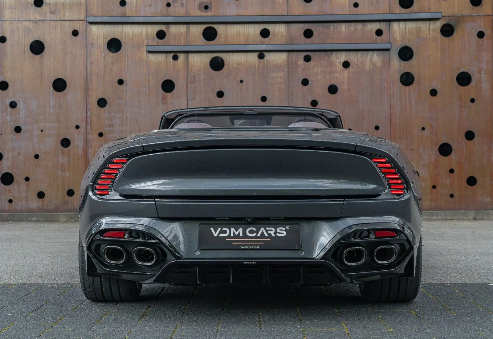 Aston Martin Vanquish Volante * Titanium * Seats * B&amp;W * BlackPack *  - 174096