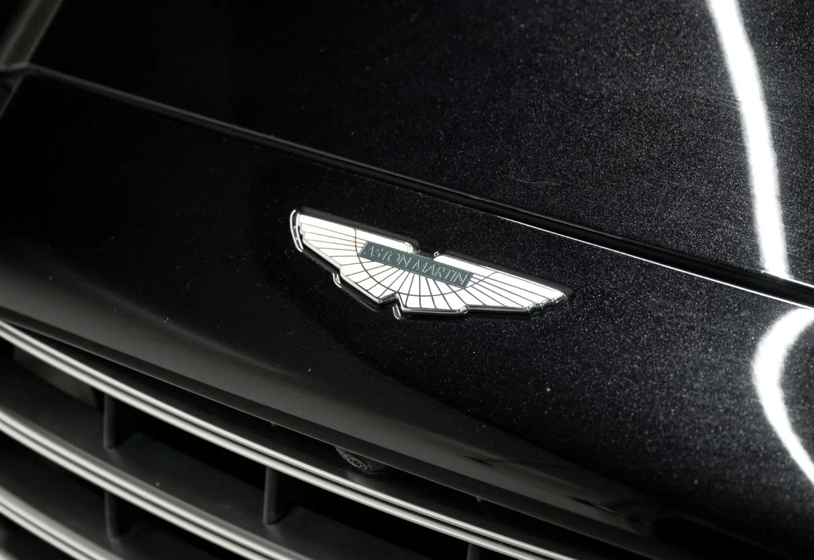 Aston Martin DBX 707 * Carbon * Sitzbelüftung * ACC * 360 * DesignPack - 151023