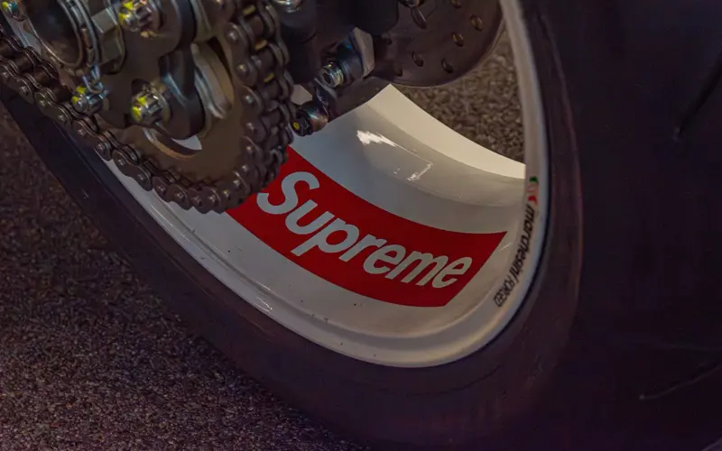 Ducati Streetfighter V4 Supreme. * 1 OF 250 LIMITED ED - 102811