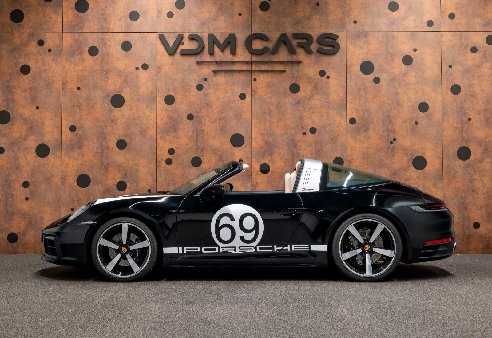 Porsche 911 Targa 4S Heritage Edition * 1 OF 992 * DESIGN *  - 174271